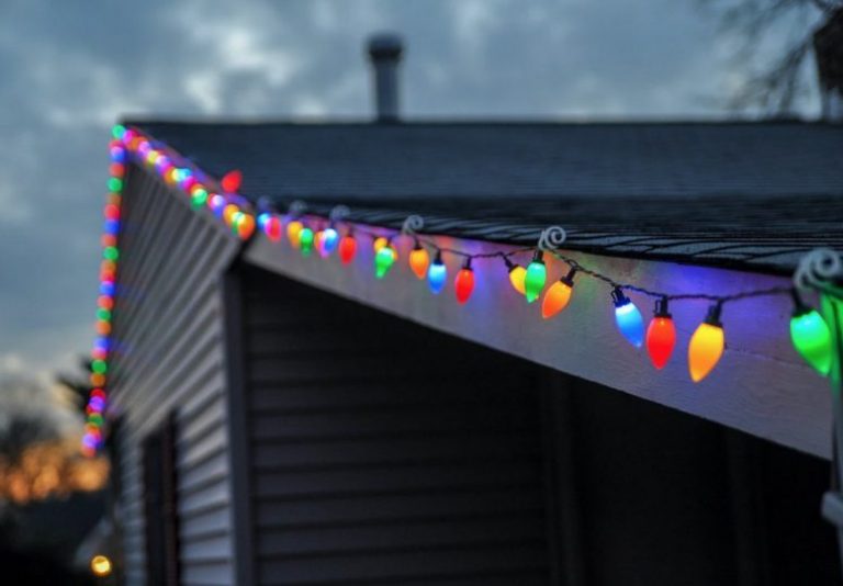 How to Install Christmas Lights Without Damaging Your Roof | Norwest ...